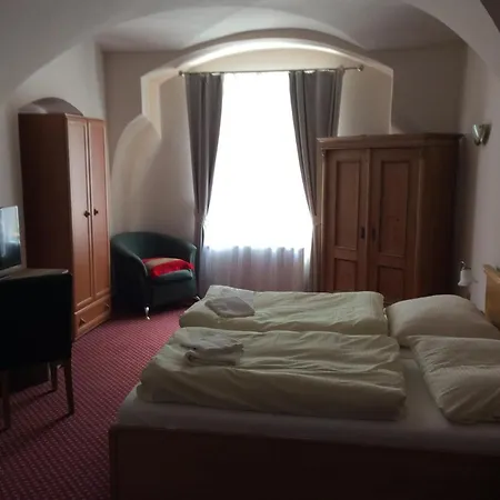 U Zlateho Andela Hotel